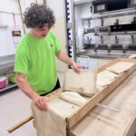 Mani in pasta a Caprarola: il laboratorio di panificazione di Territorio in Movimento 3.0 presso il forno La Casa del Pane (13 di 36)